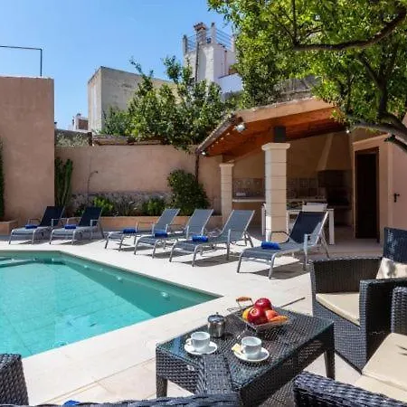 Sleeps 8 With Pool Air Con And Wifi *