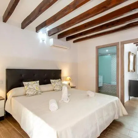 Sleeps 8 With Pool Air Con And Wifi Villa