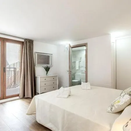 Villa Sleeps 8 With Pool Air Con And Wifi Pollenca