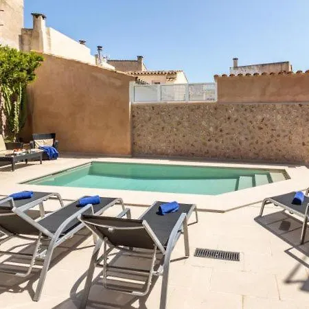 Sleeps 8 With Pool Air Con And Wifi Villa