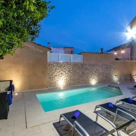 Villa Sleeps 8 With Pool Air Con And Wifi *